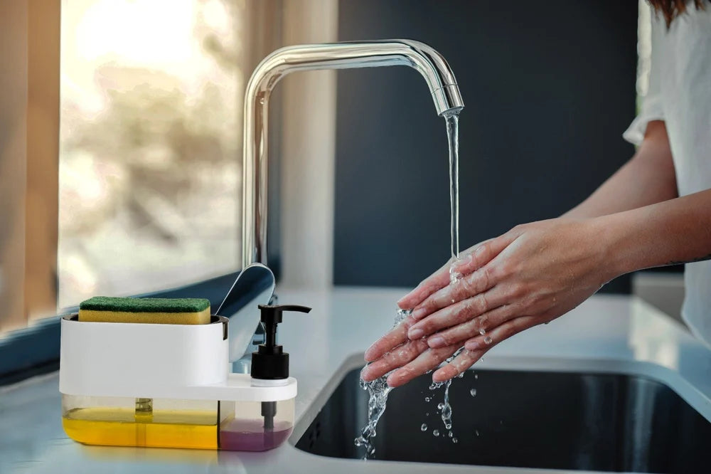 EASY SOAP CLEANING KIT WITH SPONGE